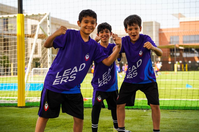 افتتاح موسم تدريبي جديد في أكاديمية القادة مع برامج مطوّرة لكل الأعمار